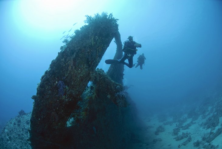 Divers exploring the Dunraven Wreck