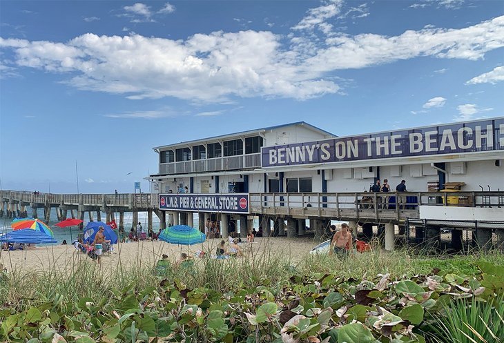 Benny's on the Beach restaurant