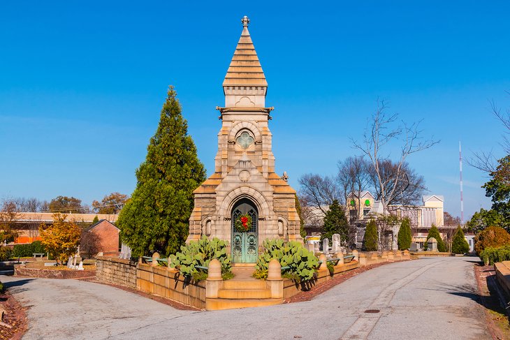 Historic Oakland Cemetery