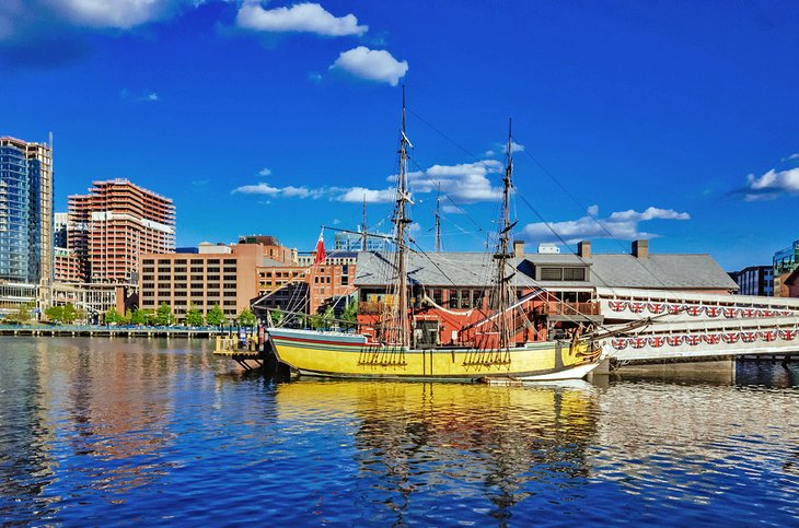 Navires et musée du Boston Tea Party