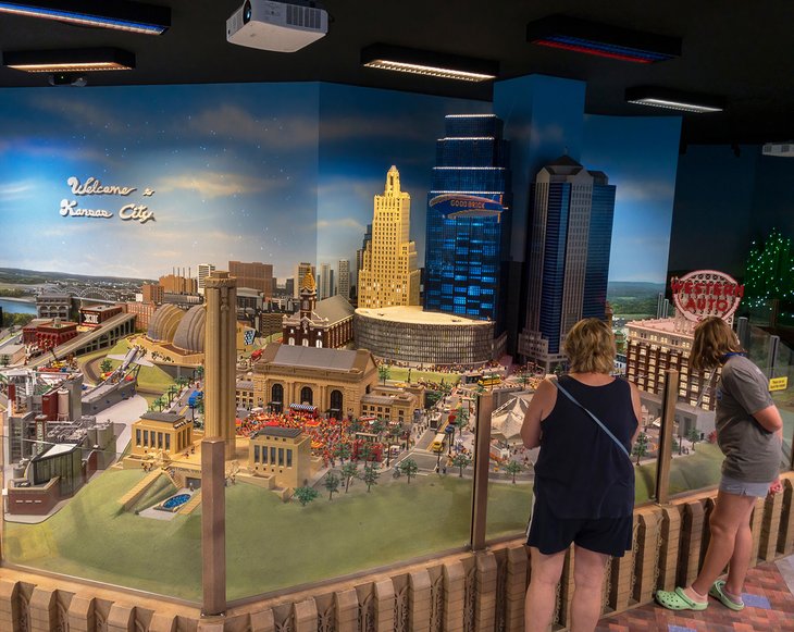 12 atracciones turísticas mejor calificadas en Kansas City, MO