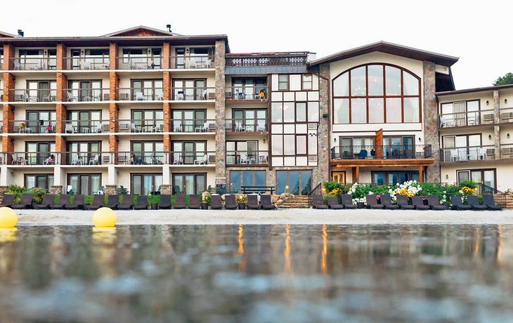 Golden Arrow Lakeside Resort