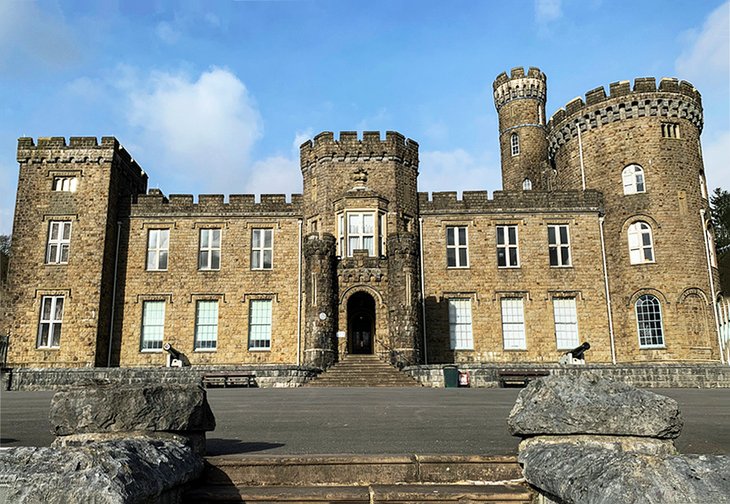 Cyfarthfa Castle