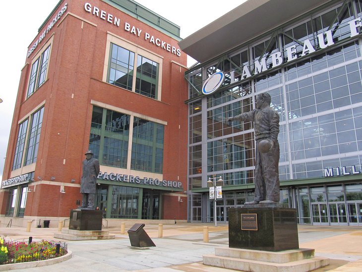 Statues of Curly Lambeau and Vince Lombardi at Lambeau Stadium