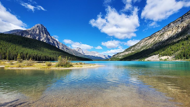 Waterfowl Lake along the Icefields Parkway