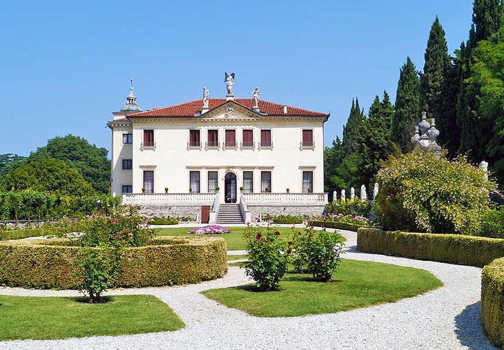 Villa Valmarana (Ai Nani)