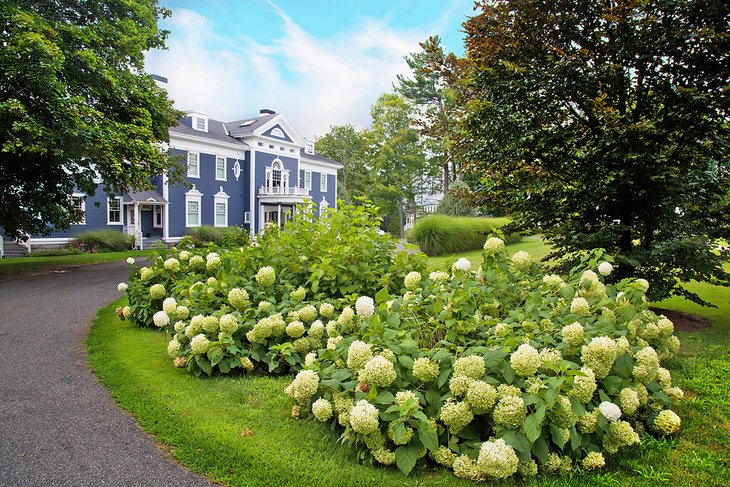 10 Top-Rated Resorts in The Berkshires | PlanetWare