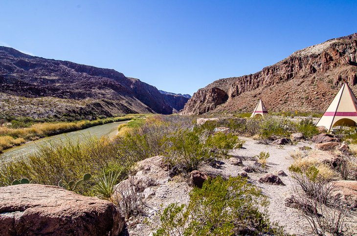 Riverside picnic area along the River Road