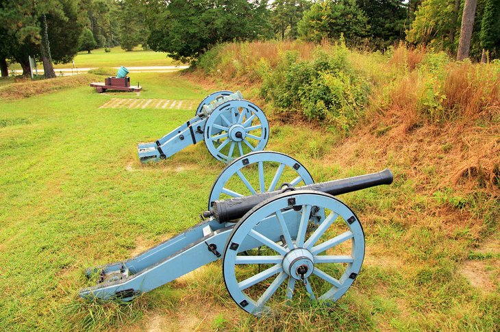 Canons sur le champ de bataille de Yorktown