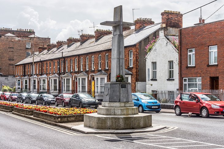 War Memorial in Newtown Pery