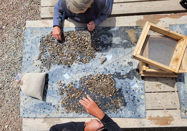 Searching for sapphires in Philipsburg