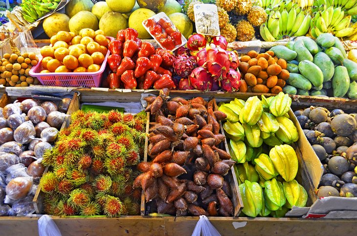 Fresh fruits for sale at the Banzaan Fresh Market