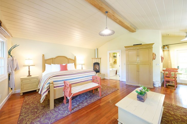 Photo Source: The Cottages of Napa Valley