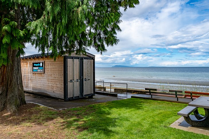 Qualicum Beach SUP rental shack