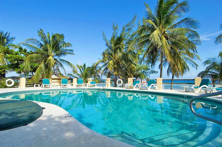 10 resorts mejor calificados en las Islas Caimán