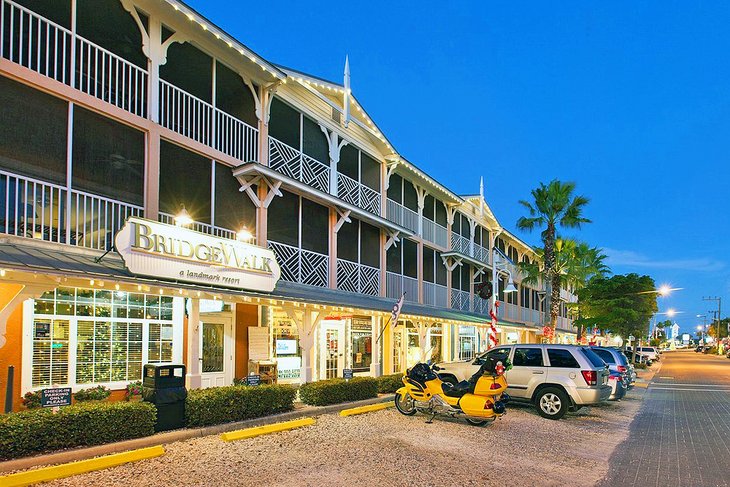 Photo Source: BridgeWalk a Landmark Resort