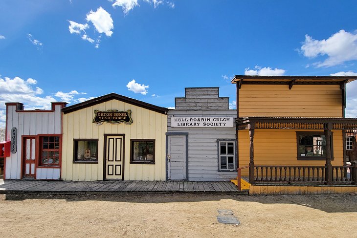 Hell Roaring Gulch, World Museum of Mining