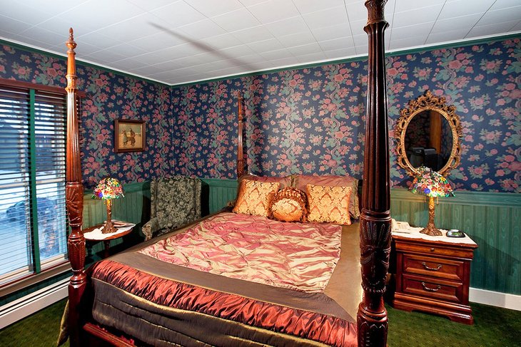 Photo Source: Stroudsmoor Country Inn