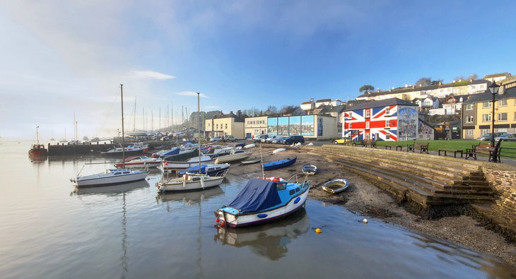 Saltash on the bank of the River Tamar