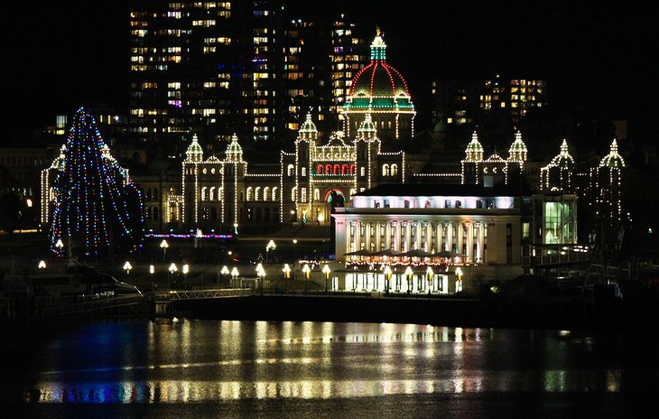 Victoria at night