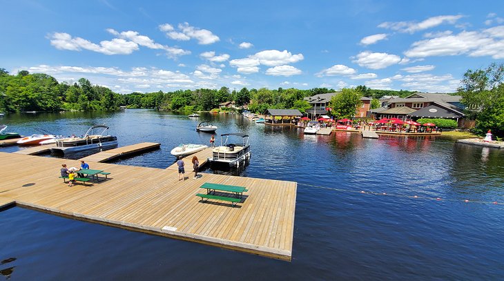 Docks and waterfront restaurants in Huntsville