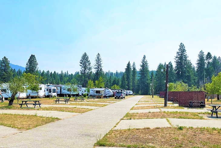 Campsites at Christina Lake Motel and RV Park