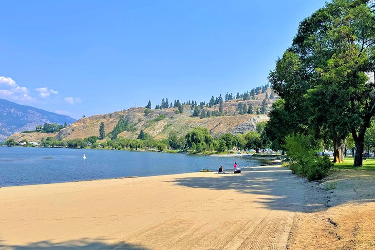 Beach at Sutherland Park