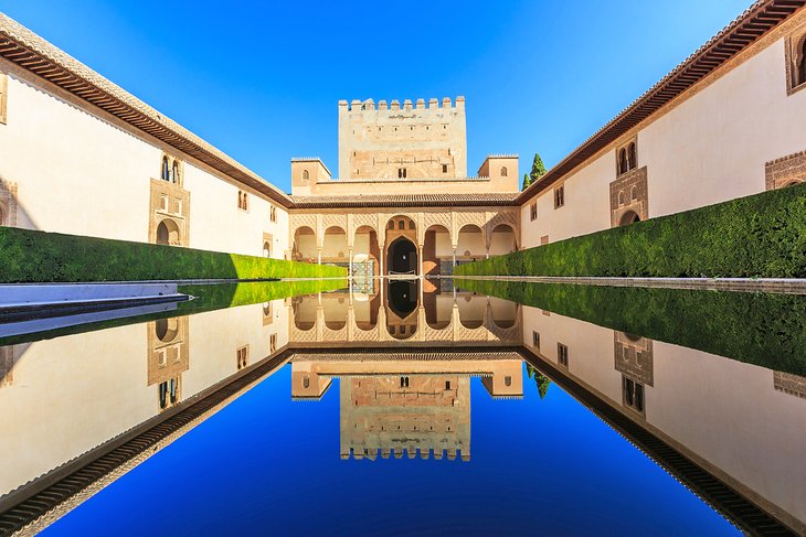 Patio de los Arrayanes, Alhambra Palace
