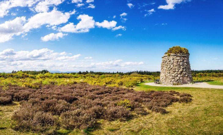 Cairn commémoratif sur le site de la bataille de Culloden