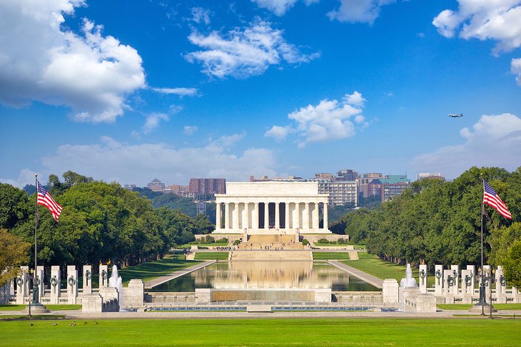 Lincoln Memorial and National World War II Memorial