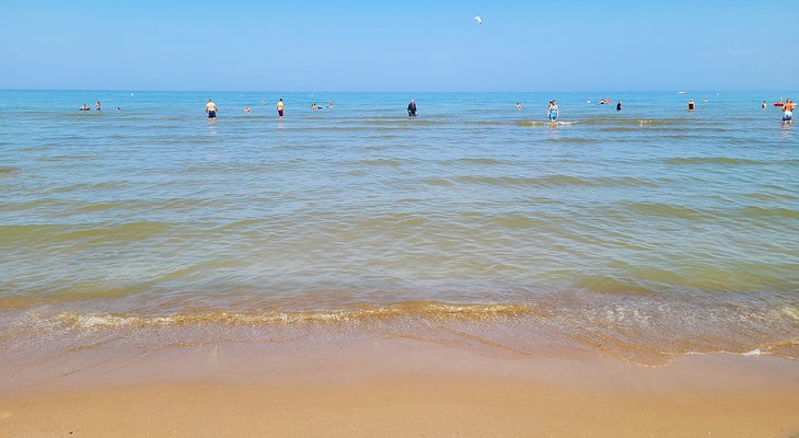 Warm day at Wasaga Beach