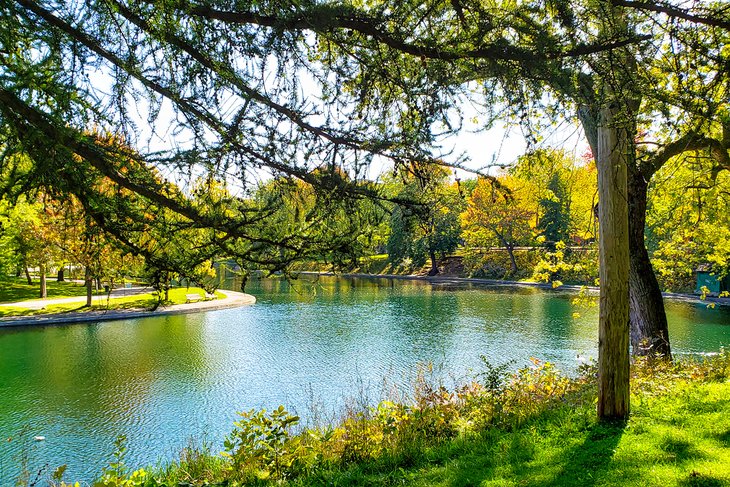 Parc La Fontaine