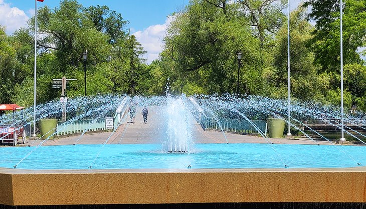 Fountain on Centre Island