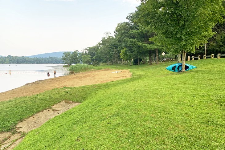 Lake Waramaug State Park