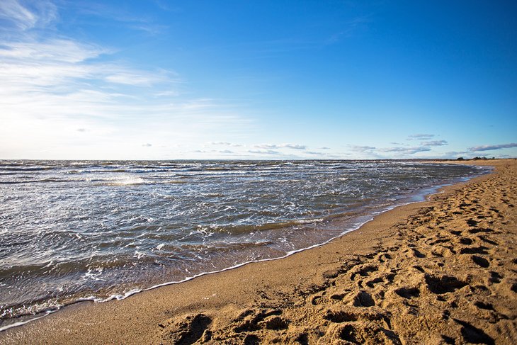 Empty beach at Hammonasset Beach State Park