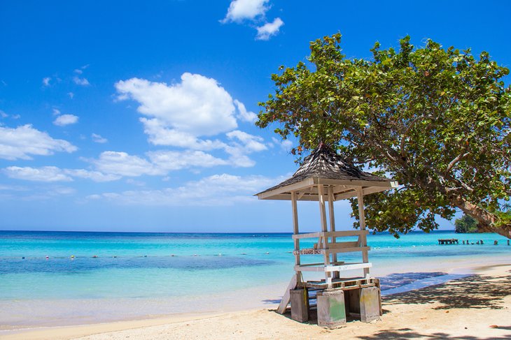 Dunn's River Falls Beach