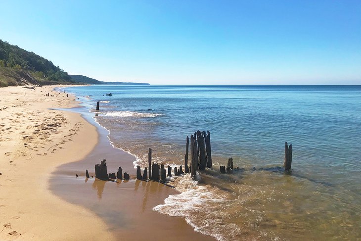 Saugatuck Dunes State Park