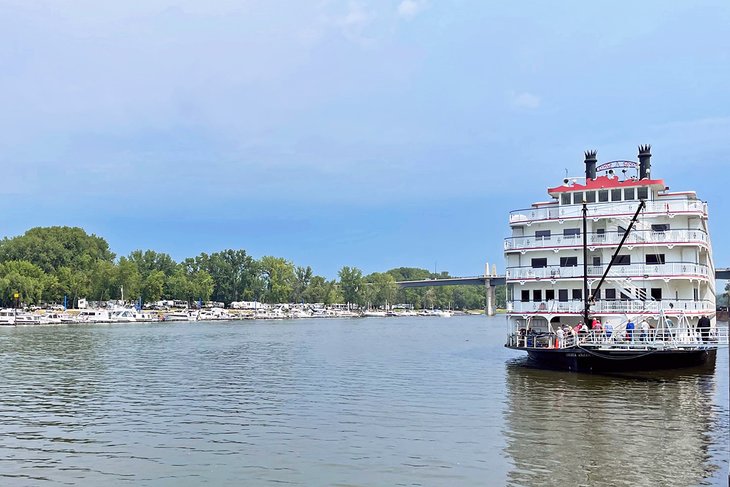 Paddleboat on the Mississippi River in Red Wing
