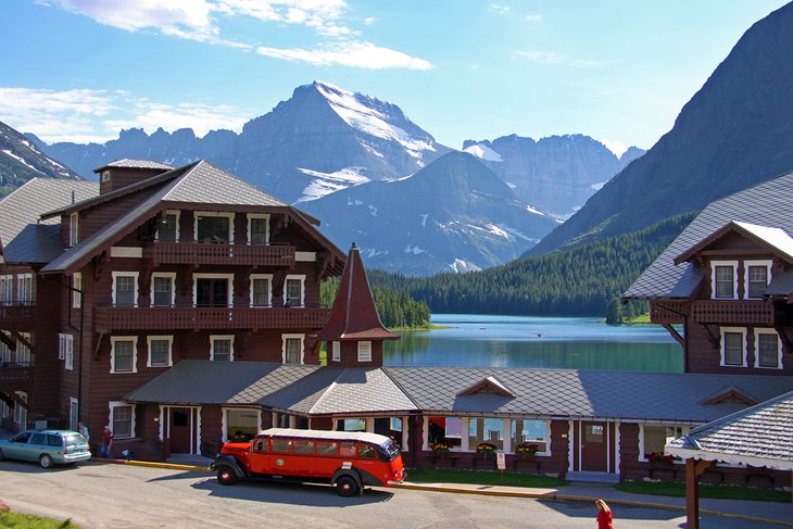 Many Glacier Hotel