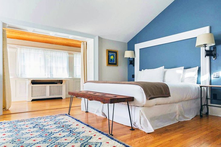 Photo Source: Argos Inn