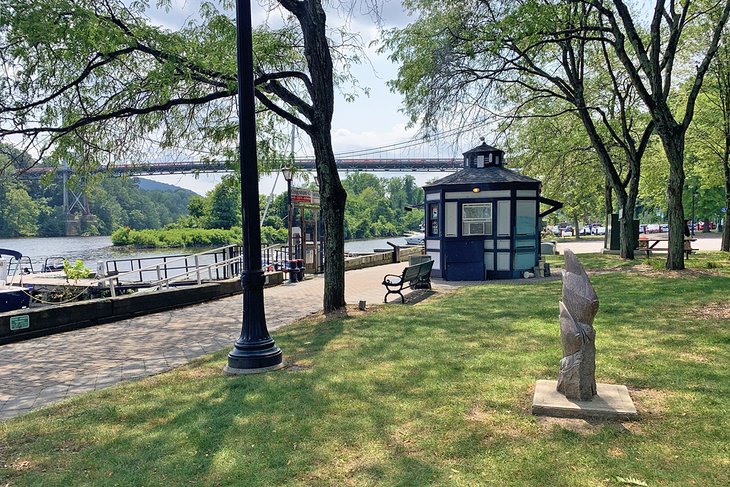 The waterfront path in the Rondout National Historic District