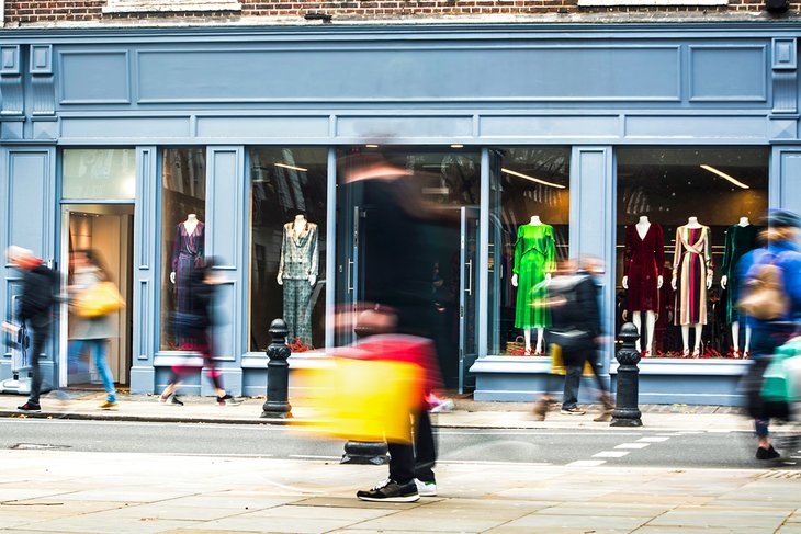 Shoppers on King's Road