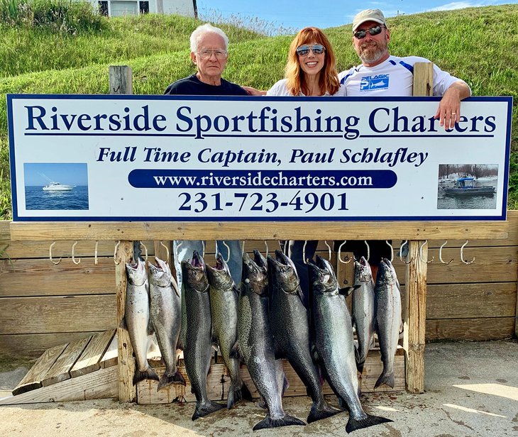 Successful day on a Lake Michigan salmon charter