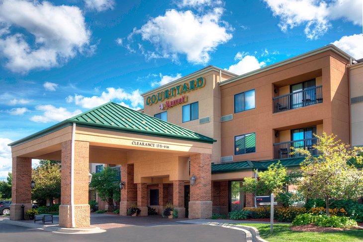 Photo Source: Courtyard by Marriott Traverse City