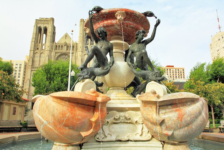 Fountain of Turtles in Huntington Park