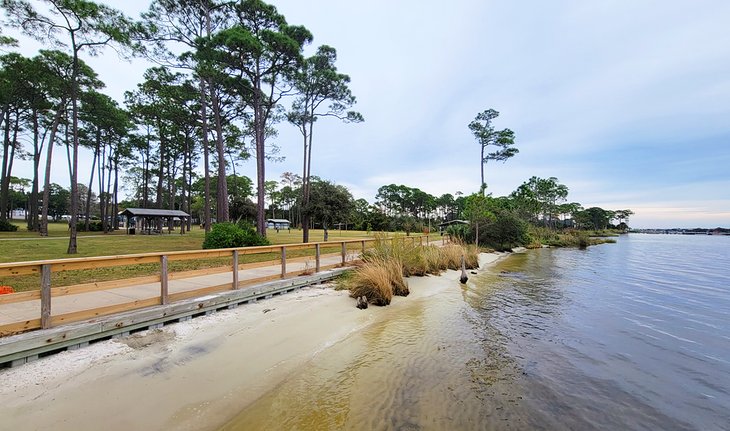 Waterfront at Liza Jackson Park