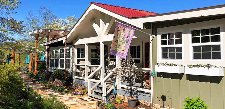 Photo Source: Mountain Laurel Creek Inn & Day Spa