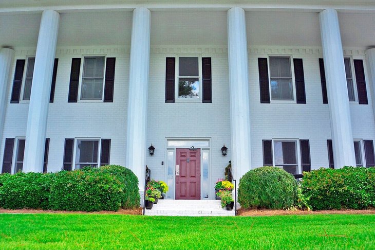 Photo Source: Stone Mountain Manor