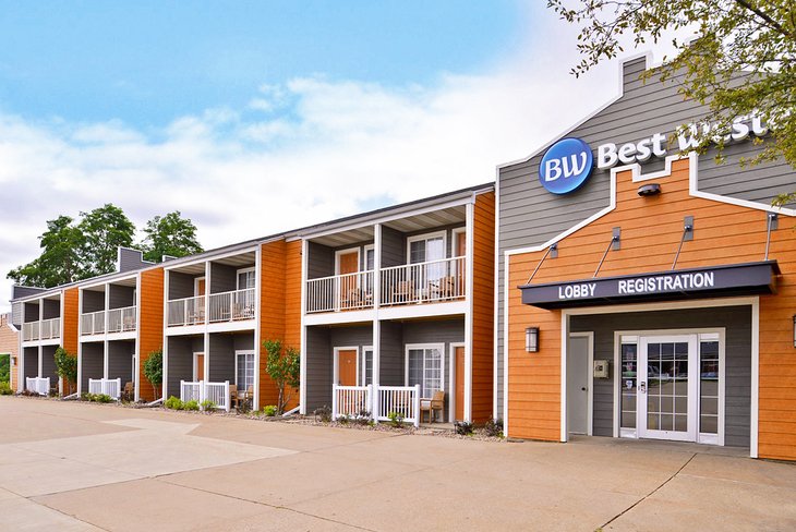 Photo Source: Best Western Galena Inn & Suites