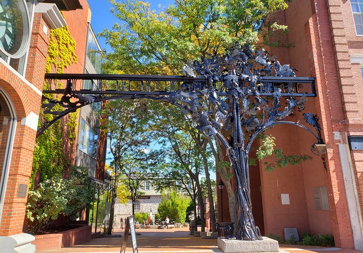 Tree of Life in Eagle Square | Photo Copyright: Lura Seavey